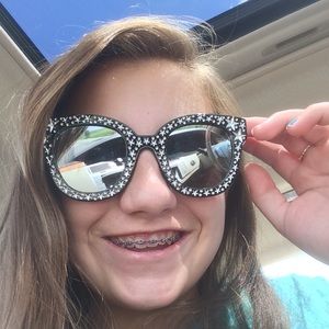 Meet your Posher, Lindsey